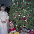 DAH 117-001 19881200 Lucy and the Christmas Tree 3890x2160